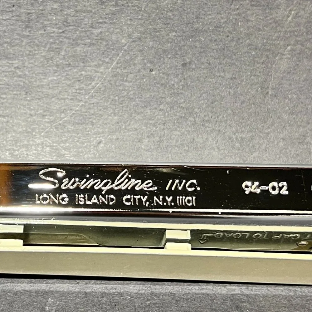 Swingline pre=loved 767